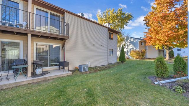 73 University DRIVE, Fond Du Lac, WI 54935