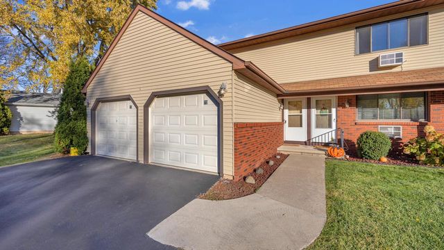 73 University DRIVE, Fond Du Lac, WI 54935