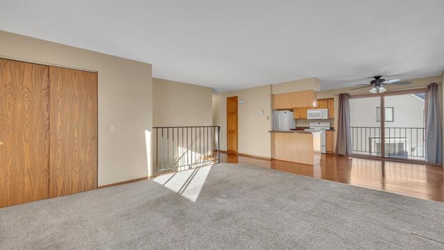 73 University DRIVE, Fond Du Lac, WI 54935