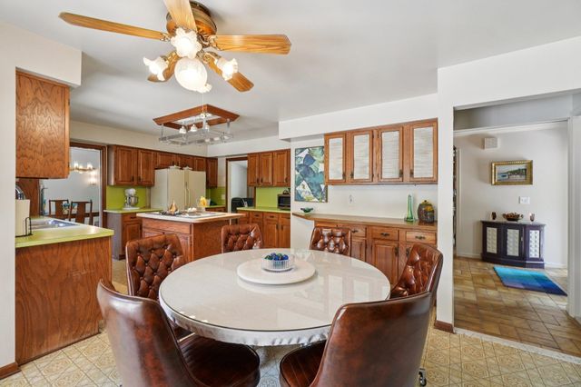 890 E Romeo Road, Oakland Twp, MI 48363