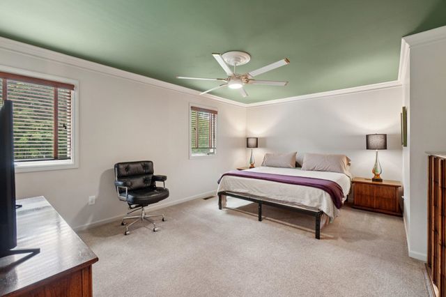 890 E Romeo Road, Oakland Twp, MI 48363