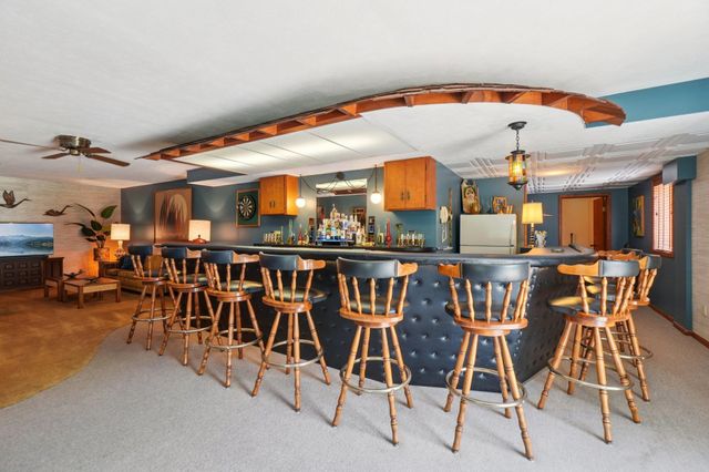 890 E Romeo Road, Oakland Twp, MI 48363