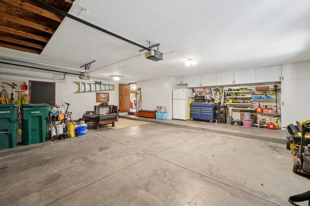 890 E Romeo Road, Oakland Twp, MI 48363