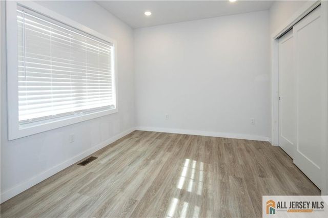 27 S 2nd Street, Fords, NJ 08863