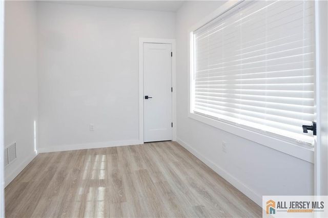 27 S 2nd Street, Fords, NJ 08863