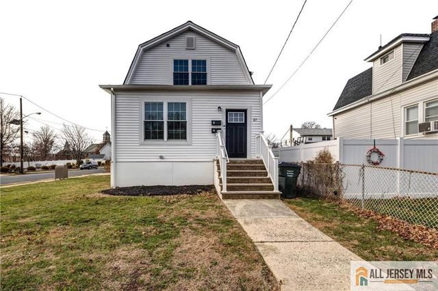 27 S 2nd Street, Fords, NJ 08863