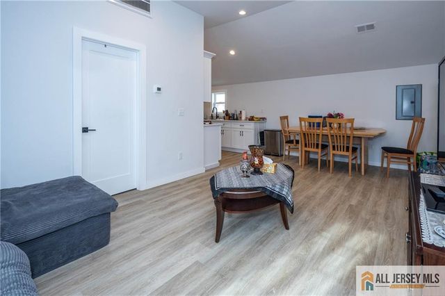 27 S 2nd Street, Fords, NJ 08863