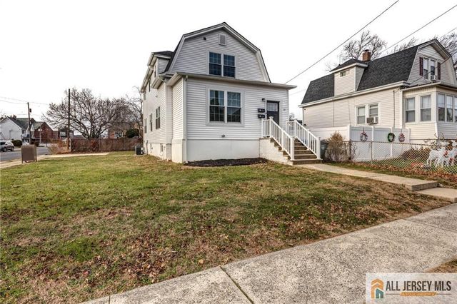 27 S 2nd Street, Fords, NJ 08863