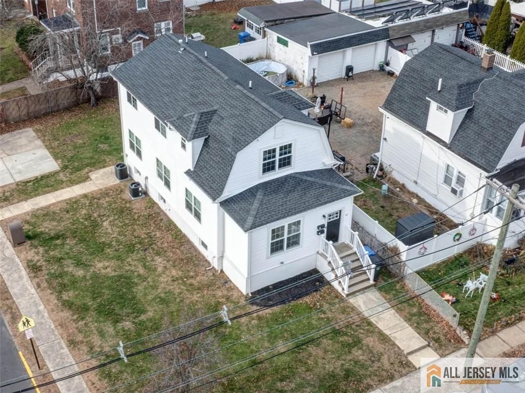 27 S 2nd Street, Fords, NJ 08863