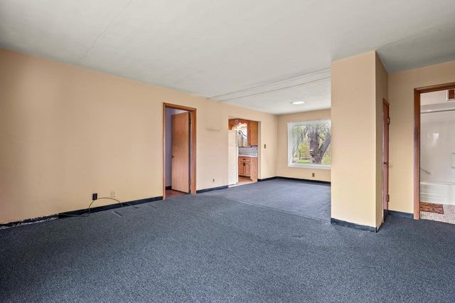 N40W26975 Capitol DRIVE, Pewaukee, WI 53072