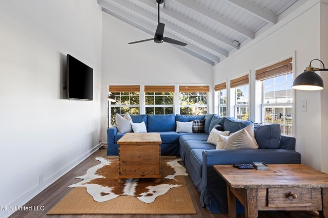 11046 New York Street, Bay Saint Louis, MS 39520