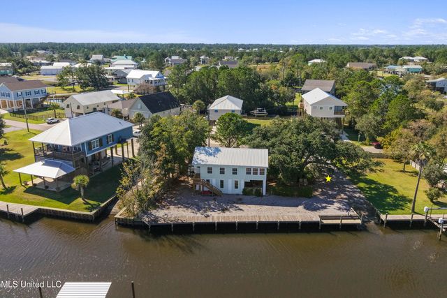 11046 New York Street, Bay Saint Louis, MS 39520