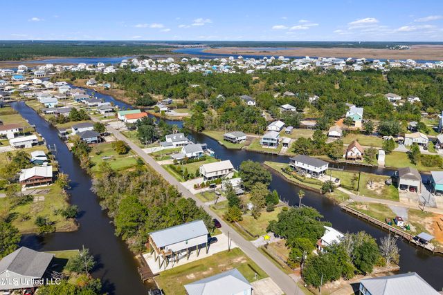 11046 New York Street, Bay Saint Louis, MS 39520