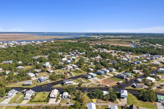 11046 New York Street, Bay Saint Louis, MS 39520