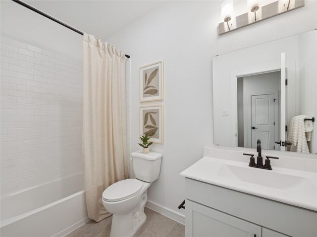 218 Dunovant Drive, Sealy, TX 77474