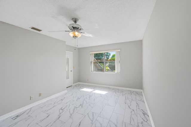 9364 Ketay Circle 5, Boca Raton, FL 33428