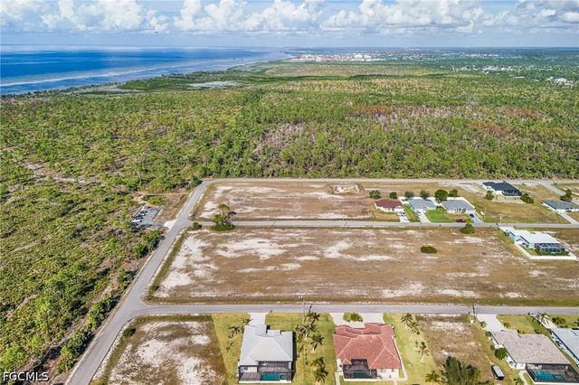 NW 40th LN, Cape Coral, FL 33993