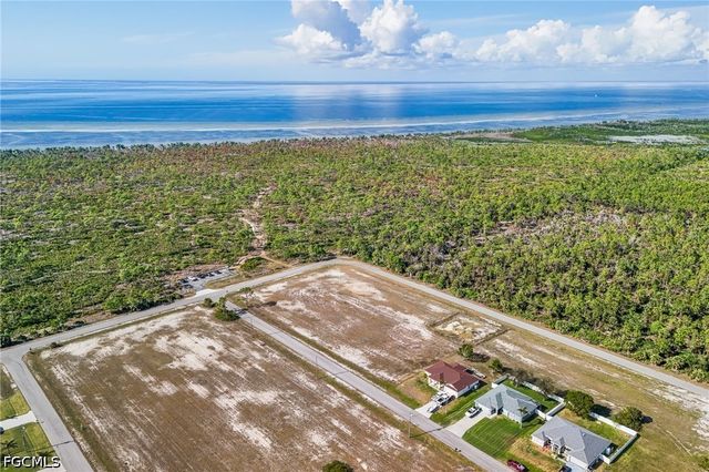 NW 40th LN, Cape Coral, FL 33993
