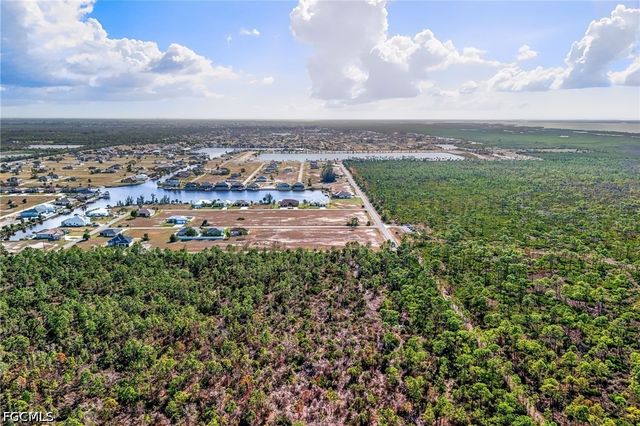 NW 40th LN, Cape Coral, FL 33993