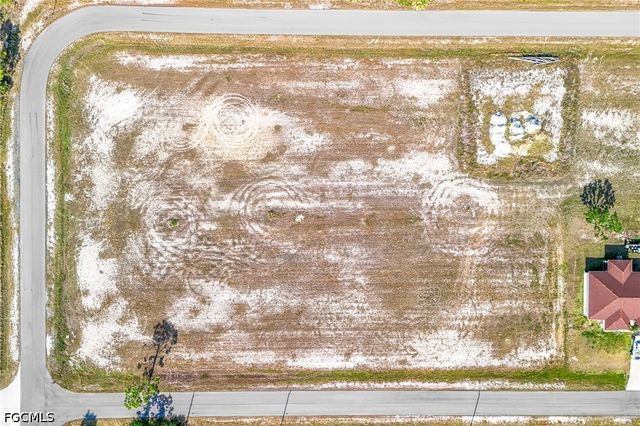 NW 40th LN, Cape Coral, FL 33993