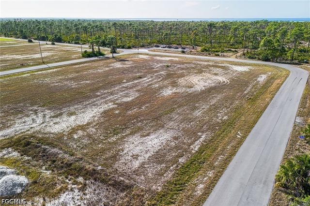 NW 40th LN, Cape Coral, FL 33993