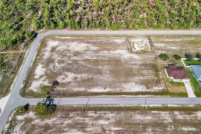 NW 40th LN, Cape Coral, FL 33993