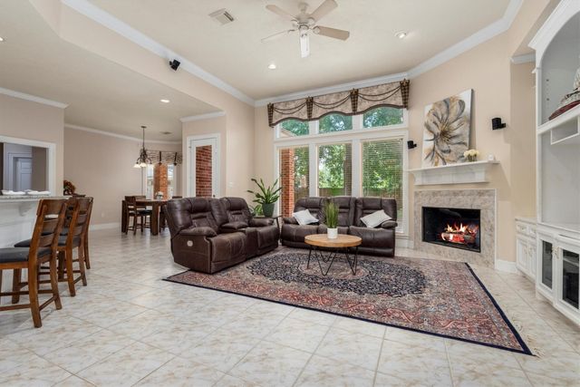 9707 Chipstead Circle, Spring, TX 77379