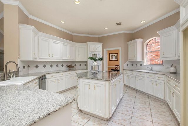 9707 Chipstead Circle, Spring, TX 77379