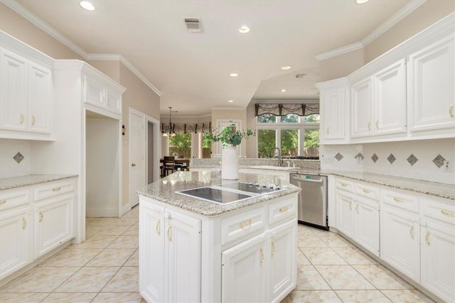 9707 Chipstead Circle, Spring, TX 77379