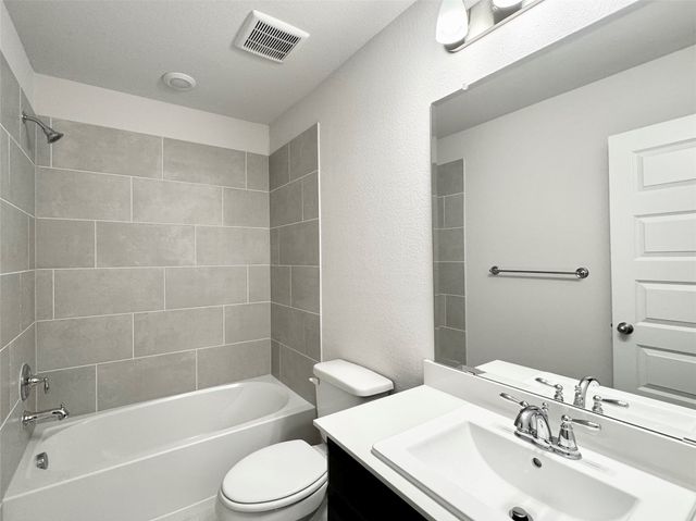 7837 Bayside Drive, Rowlett, TX 75088