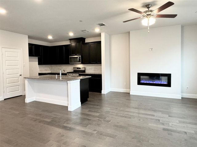 7837 Bayside Drive, Rowlett, TX 75088