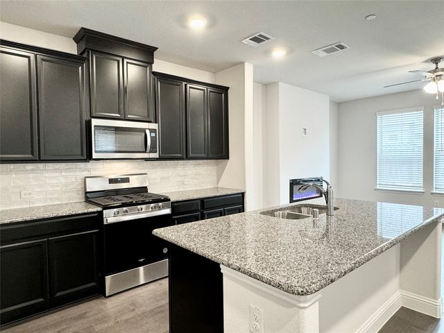 7837 Bayside Drive, Rowlett, TX 75088