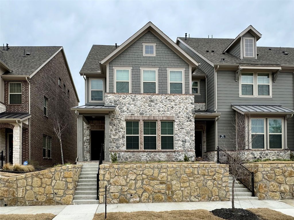 7837 Bayside Drive, Rowlett, TX 75088