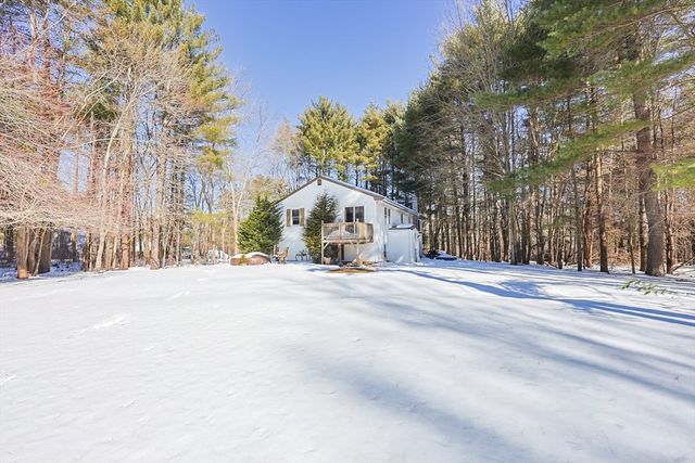 10 Colleen Way, East Bridgewater, MA 02333