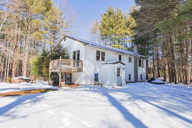 10 Colleen Way, East Bridgewater, MA 02333