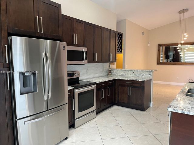 248 NW 47th Avenue, Deerfield Beach, FL 33442