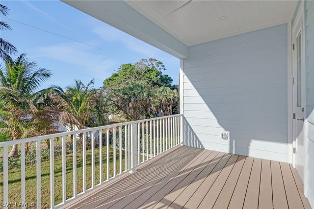 3500 Croton RD 101, Naples, FL 34104