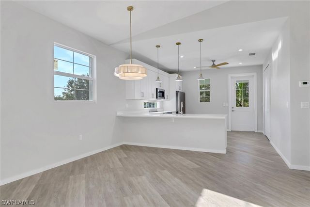 3500 Croton RD 101, Naples, FL 34104