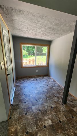 5213 S Newcosta Avenue, Newaygo, MI 49337