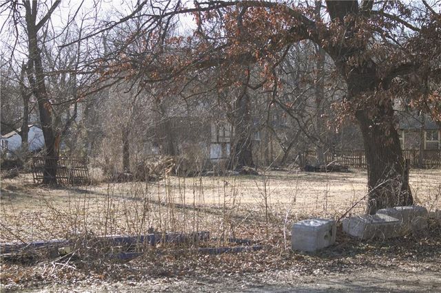 710 S 72nd Street, Kansas City, KS 66111