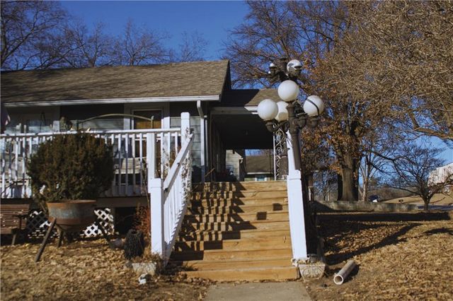 710 S 72nd Street, Kansas City, KS 66111