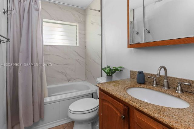 1221 NE 26th Ave, Pompano Beach, FL 33062