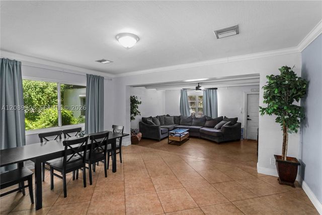 1221 NE 26th Ave, Pompano Beach, FL 33062