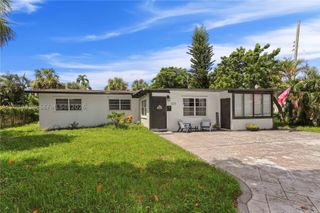 1221 NE 26th Ave, Pompano Beach, FL 33062