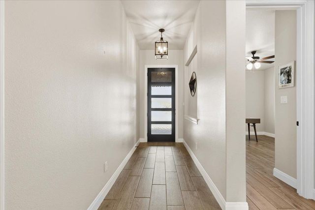 304 Morning Ridge CT, Georgetown, TX 78628