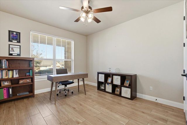 304 Morning Ridge CT, Georgetown, TX 78628