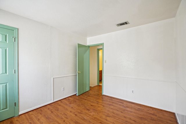 8379 La Roche Lane, Houston, TX 77036