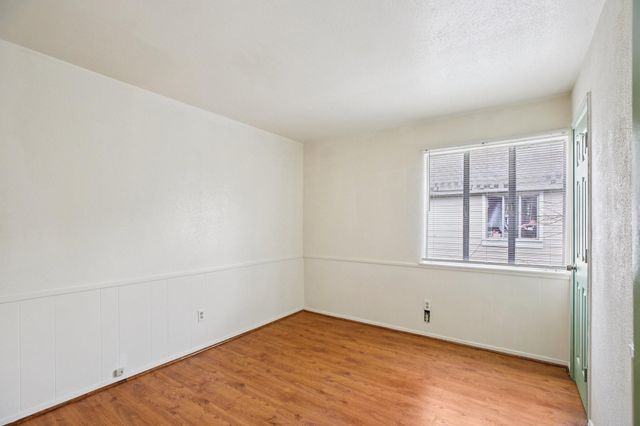 8379 La Roche Lane, Houston, TX 77036