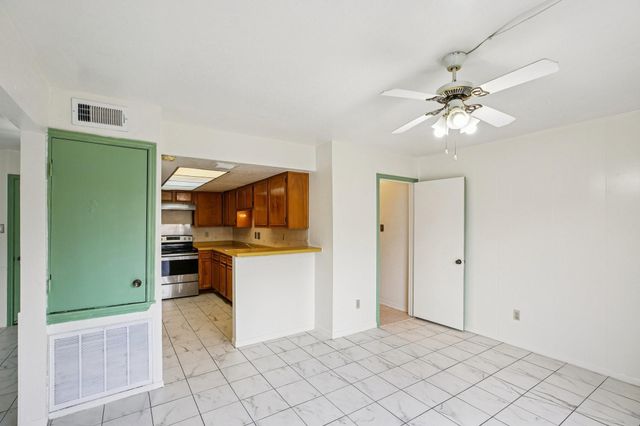 8379 La Roche Lane, Houston, TX 77036