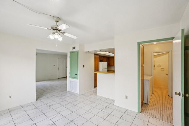 8379 La Roche Lane, Houston, TX 77036